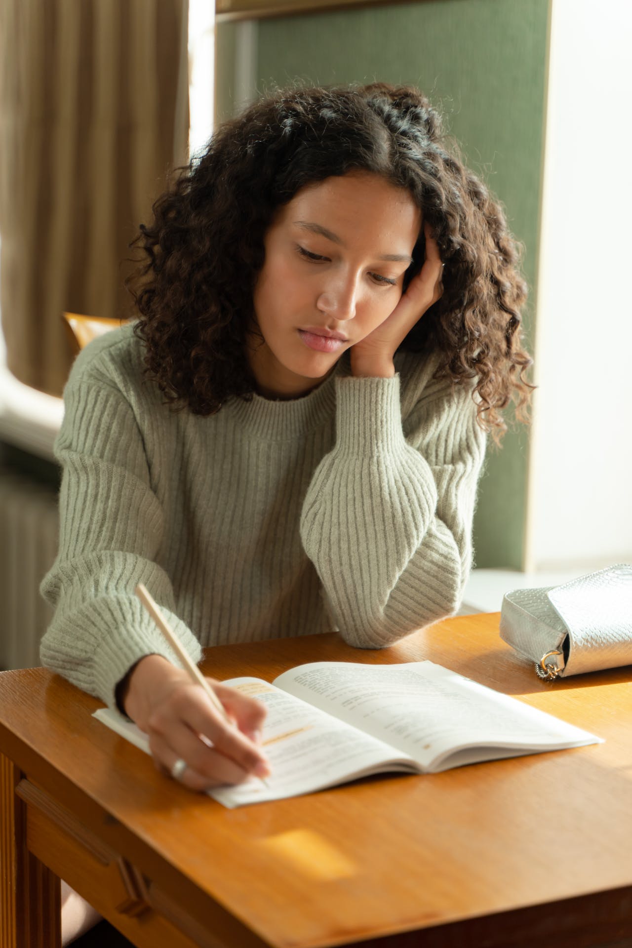 Relecture  CV et lettres de motivation dans le domaine scientifique, englobant les mathématiques, l'ingénierie, l'informatique, la biologie Bachelor Master Phd Doctorat